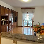 Roma Suites فندق مبيت وإفطار 2*