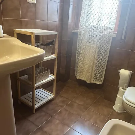 Roma Suites Bed & Breakfast 2*