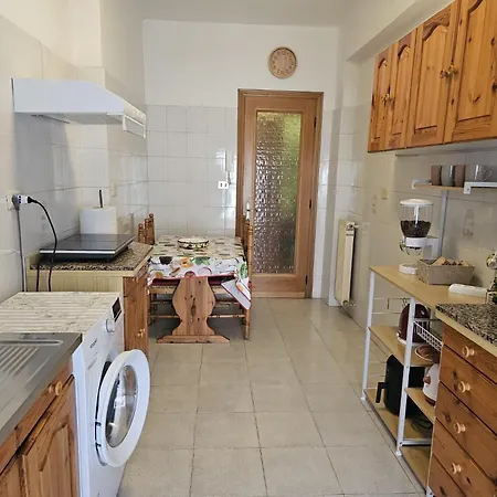 Roma Suites Bed & Breakfast